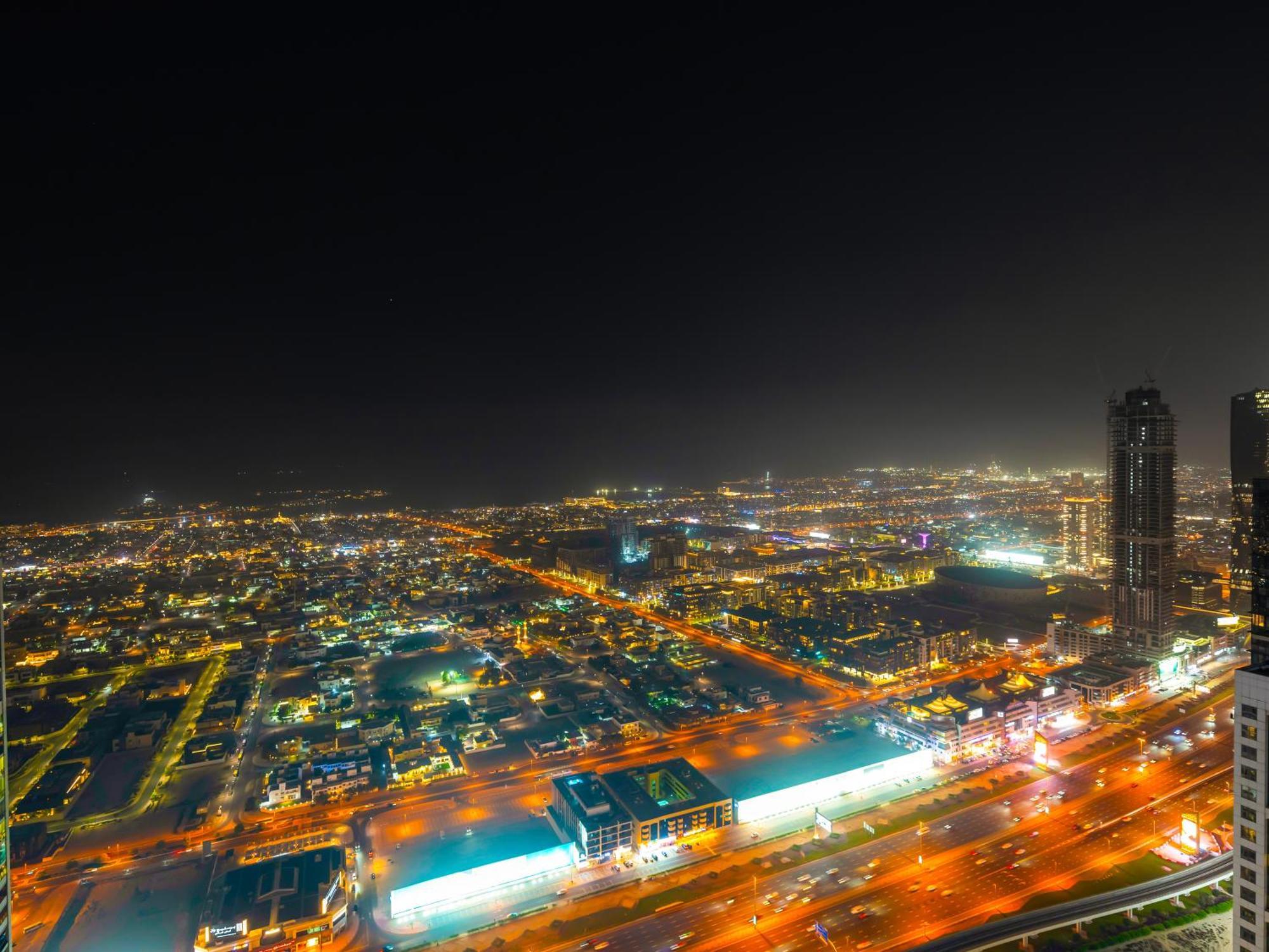 Paramount Midtown - Luxury By Dale Lee Dubai