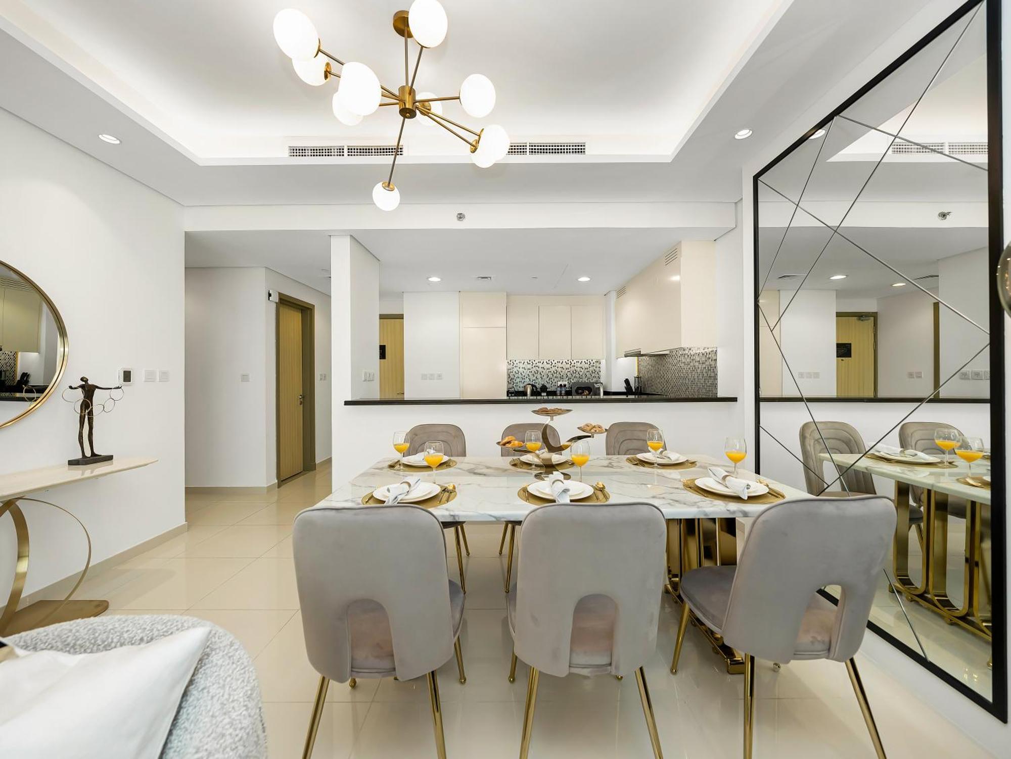 Paramount Midtown - Luxury By Dale Lee *